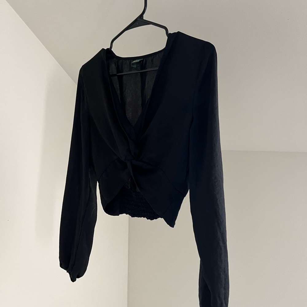 Black Long Sleeve Crop Top